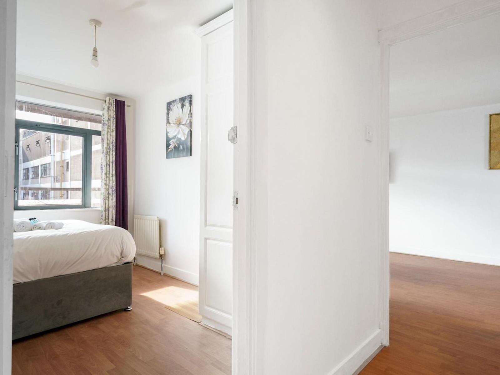Apartment Pass The Keys Lovely 2 Bed2 Bath In Centre Free Parking