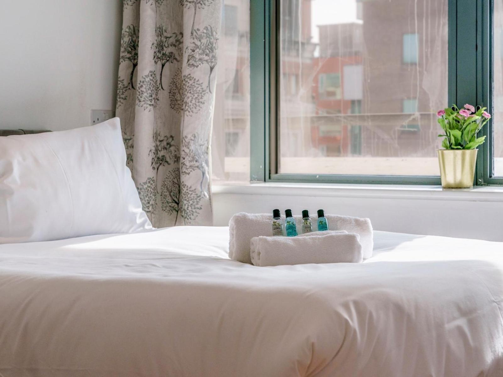 Apartment Pass The Keys Lovely 2 Bed2 Bath In Centre Free Parking Belfast